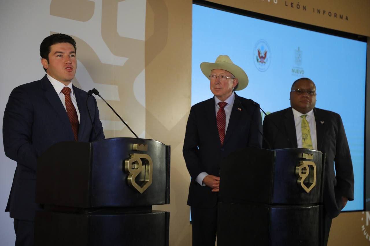 Reafirman Samuel García y Ken Salazar trabajo conjunto entre NL - EU