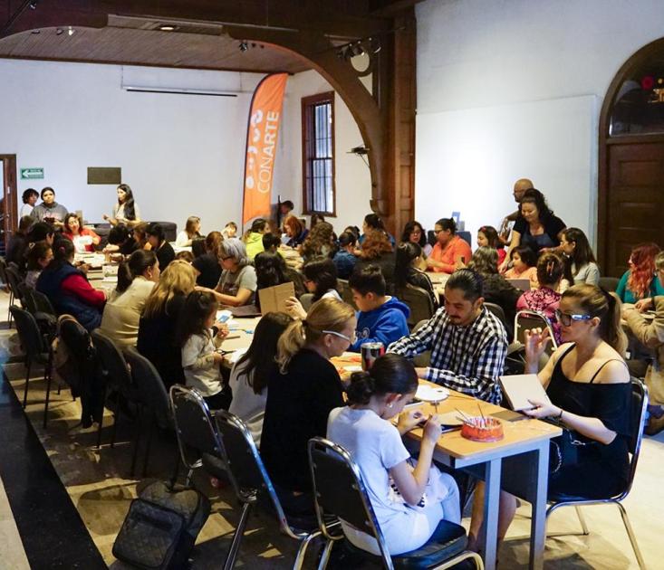 Acuden a Conarte para celebrar el Día Mundial del Libro