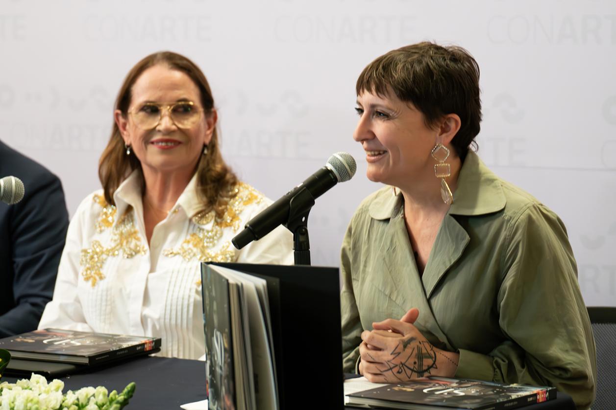 Celebran con Catálogo el Arte Provocador de Salvador Díaz