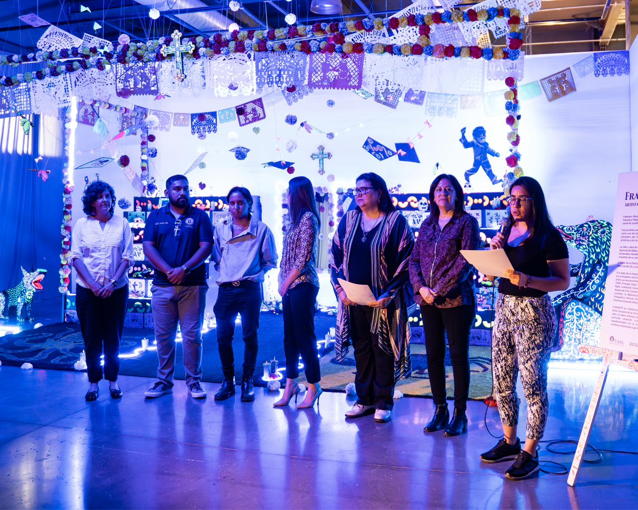 Dedican a Toledo ofrenda de día de muertos en nave generadores