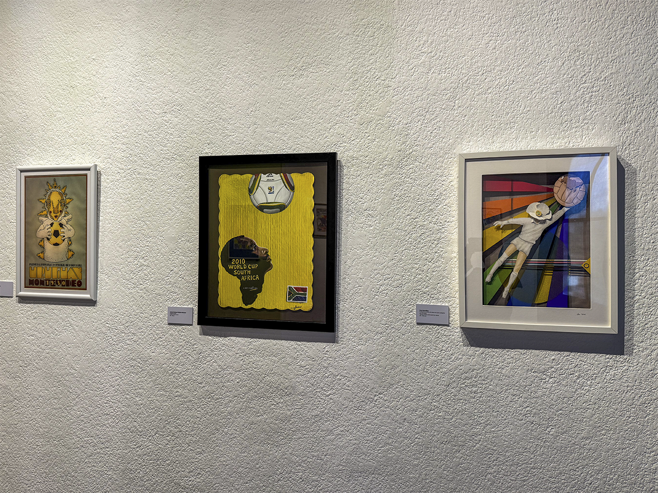 Reinterpretan en exposición la gráfica de los mundiales de fútbol