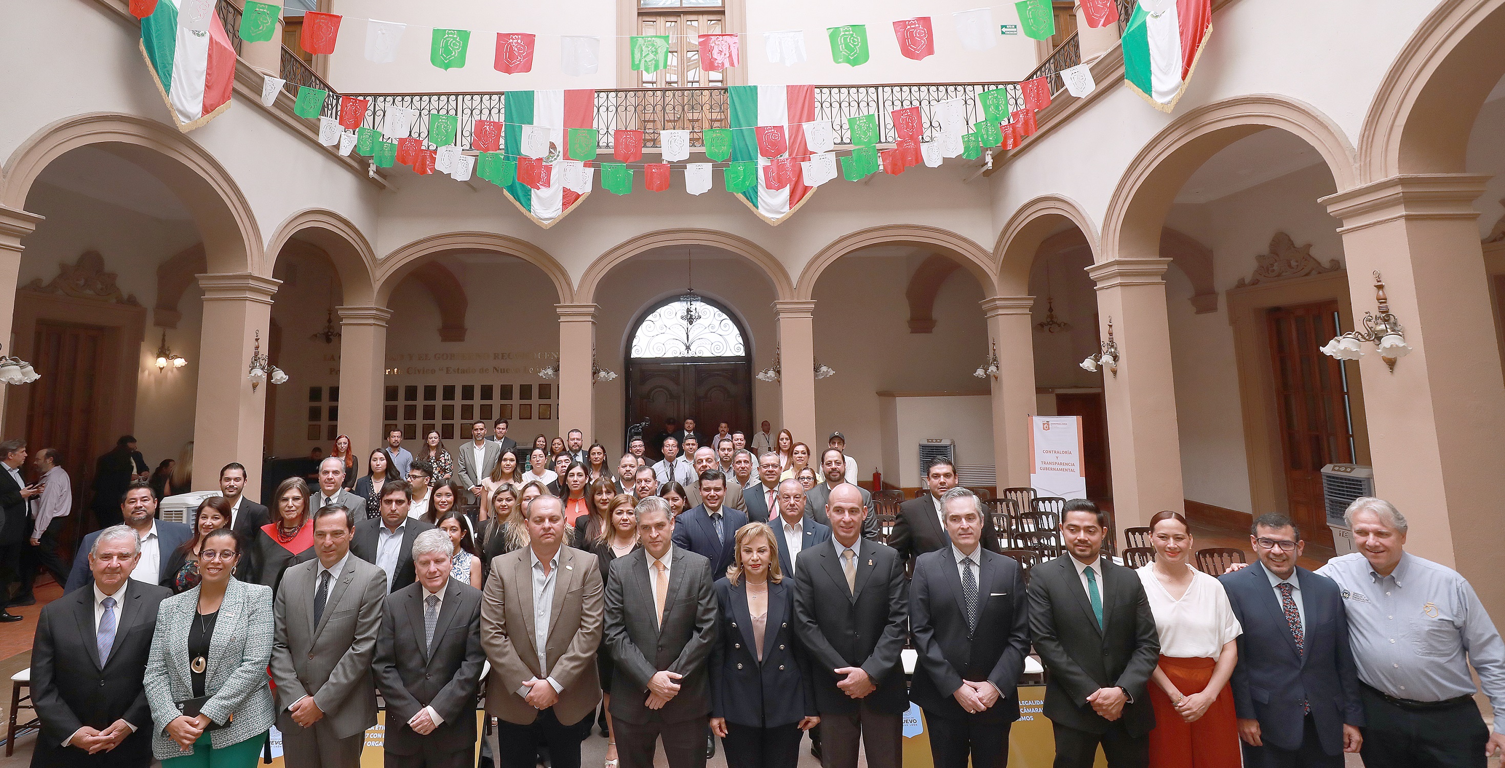 Firma Gobierno de NL acuerdo por la ética y legalidad con cámaras empresariales y organismos internacionales