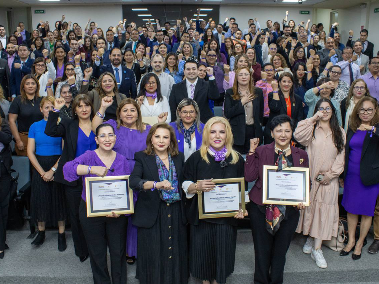 Mujeres en la Fiscalización comparten experiencias y desafíos