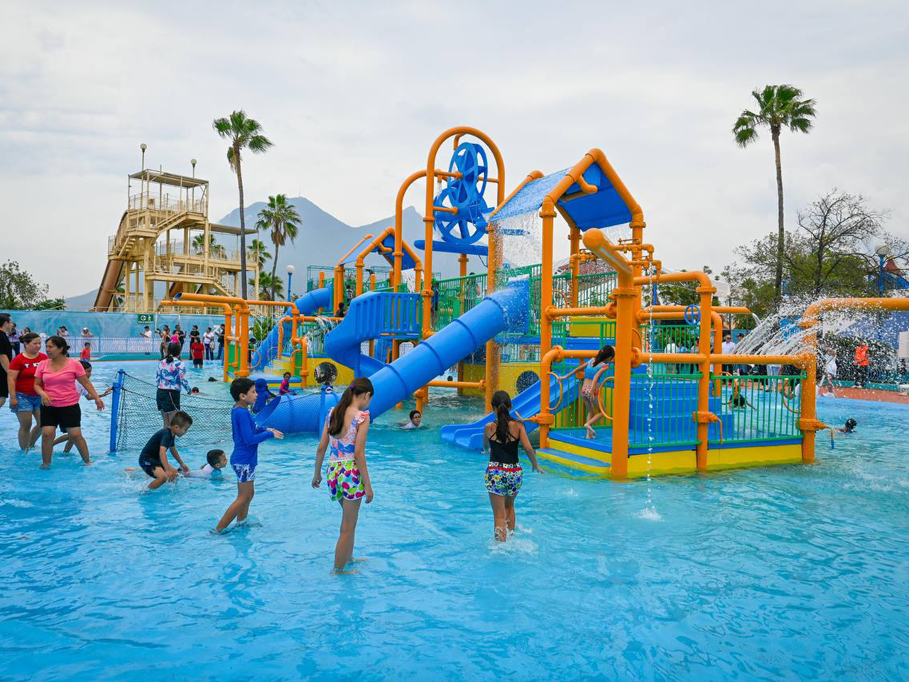 Llega la primavera a Parque Fundidora; reabre Zona Splash