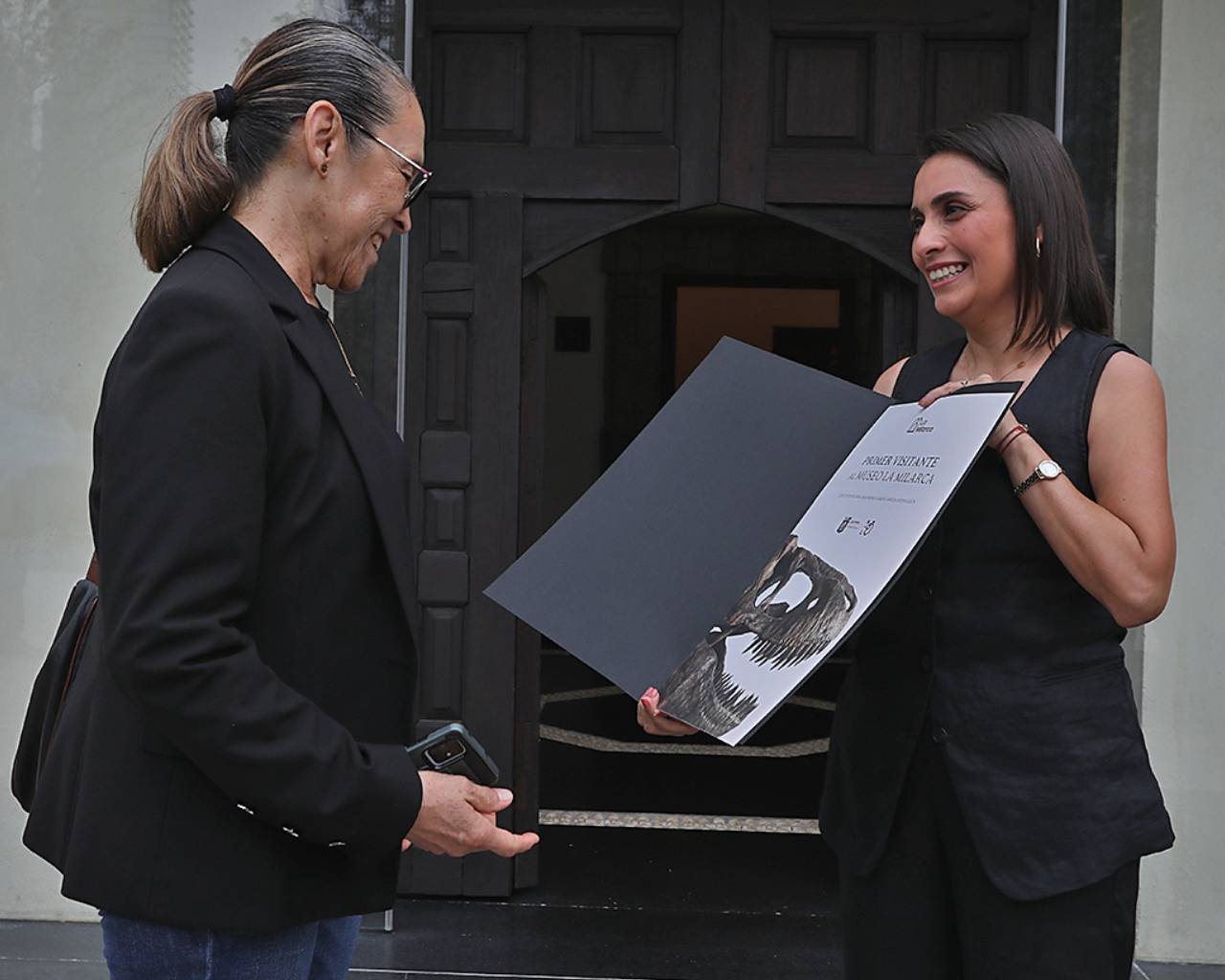 Recibe La Milarca su primer visitante; abre sus puertas al público