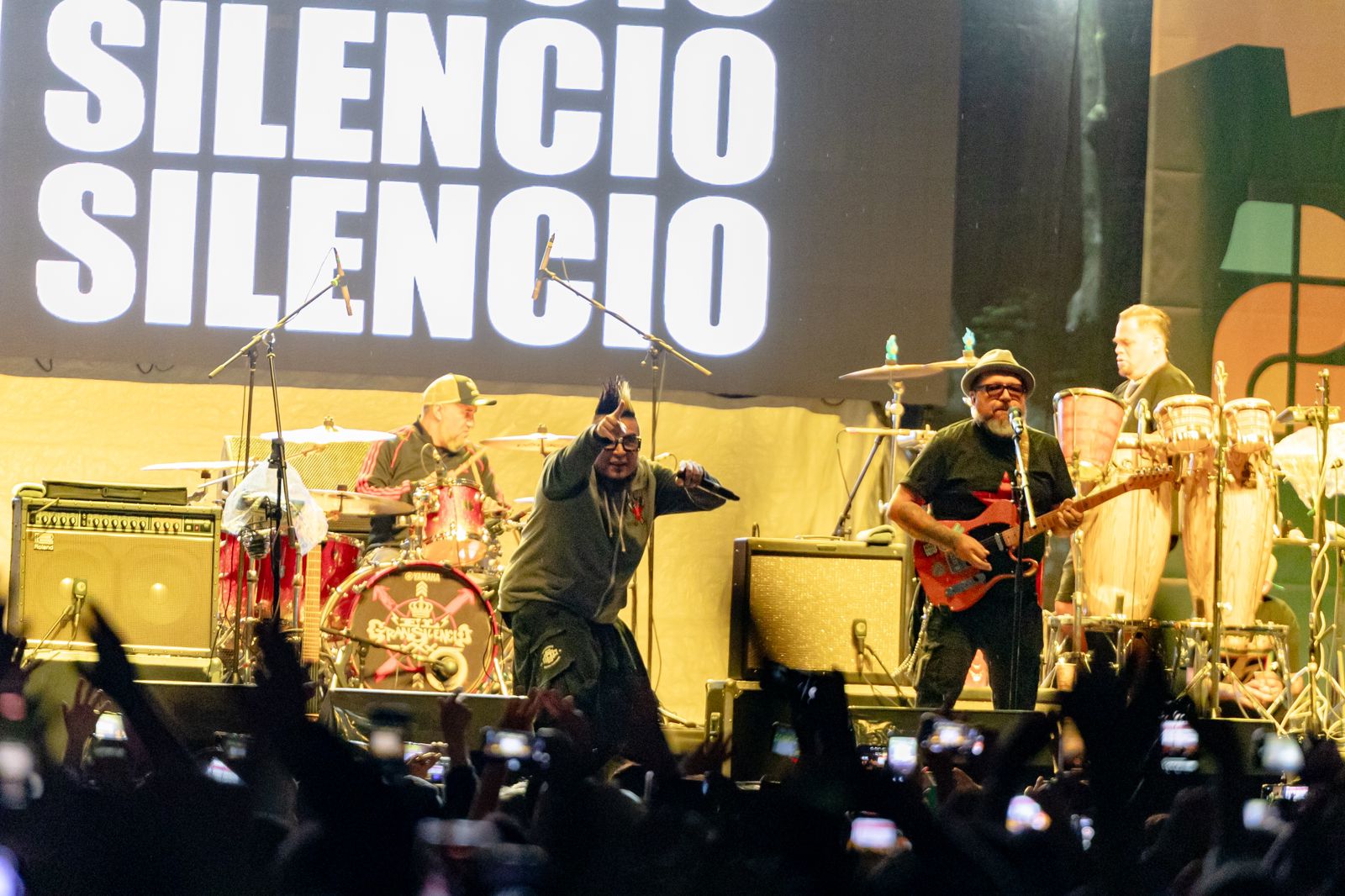 Resuena NL al ritmo de ‘El Gran Silencio’