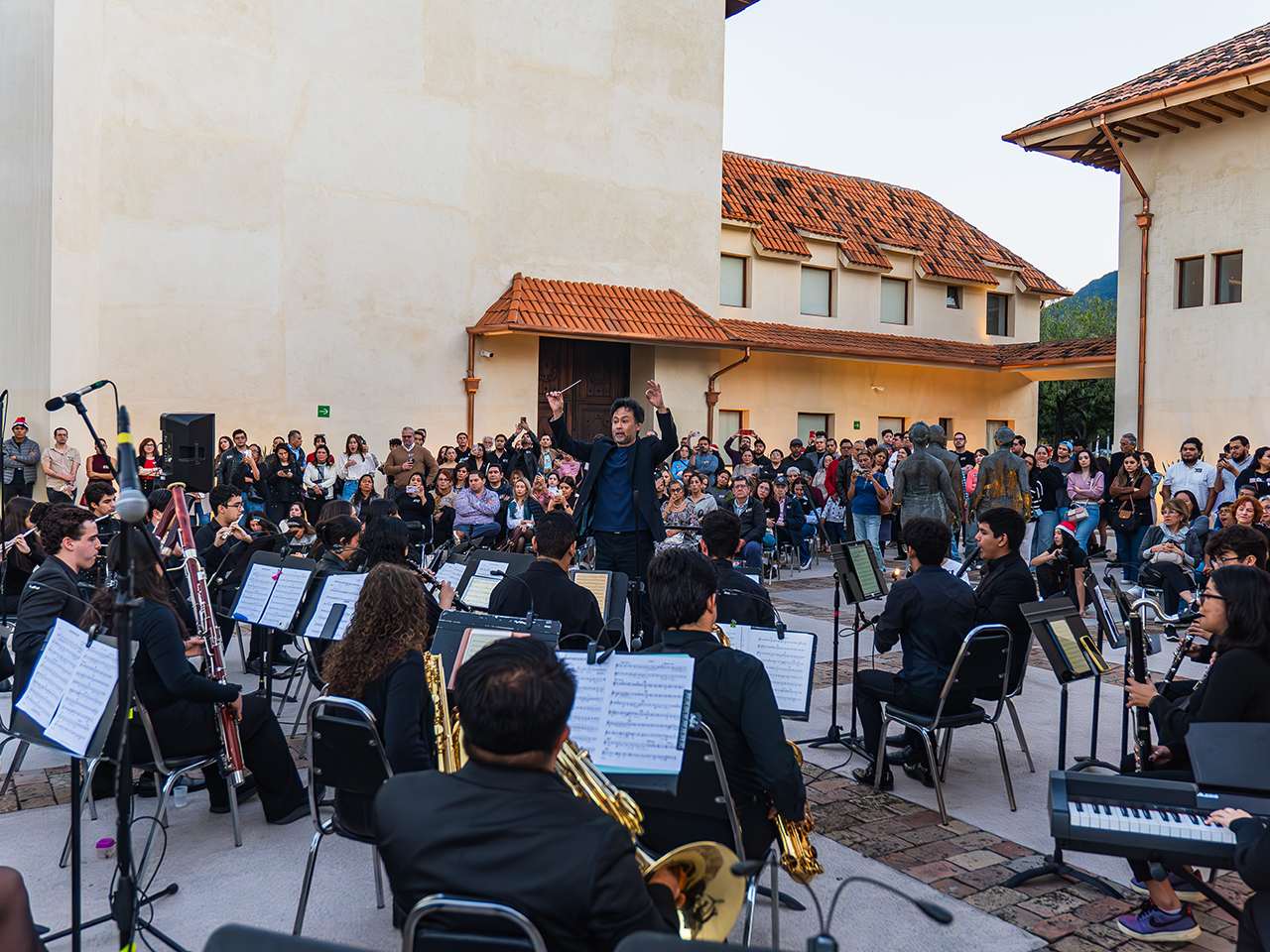 La Milarca ofrece concierto navideño