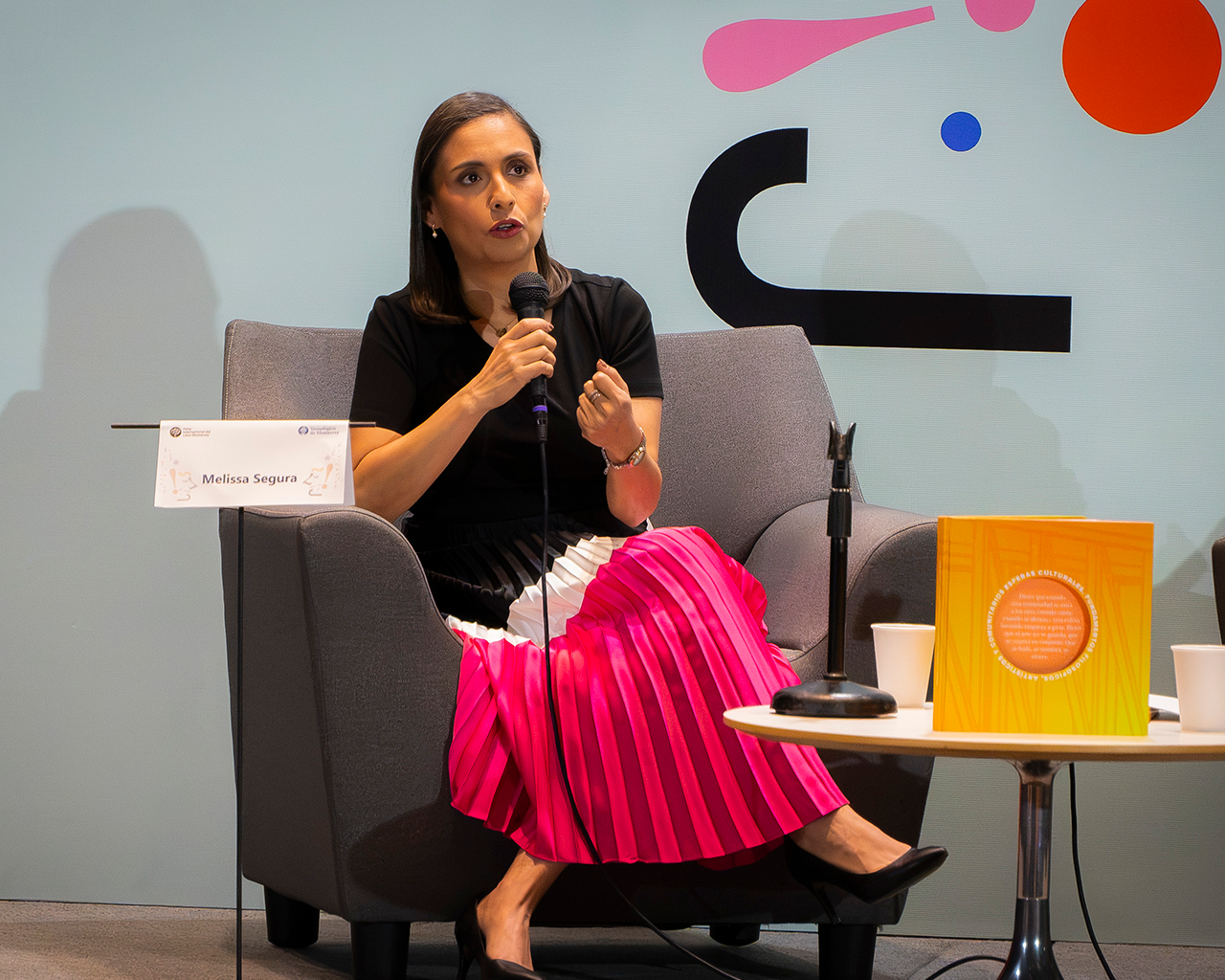 Presenta SCNL Libro sobre Esferas Culturales