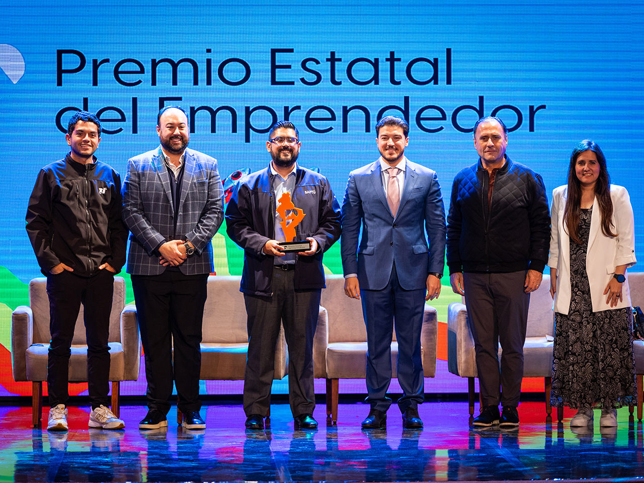 Premia Gobierno de Nuevo León al emprendimiento de base tecnológica