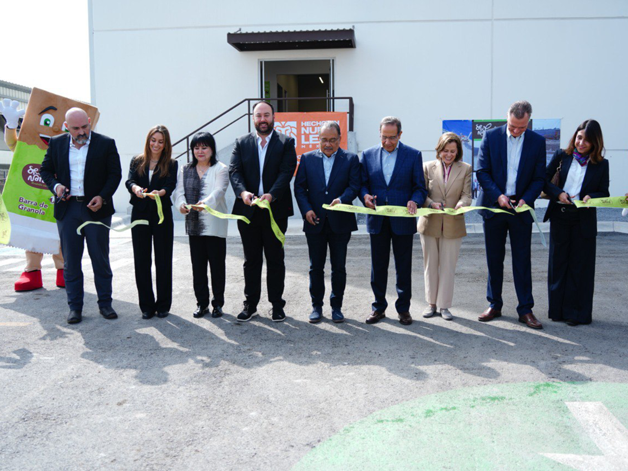 Inaugura Sr. Natural expansión de planta en Escobedo; Pymes de Nuevo Leon están en crecimiento