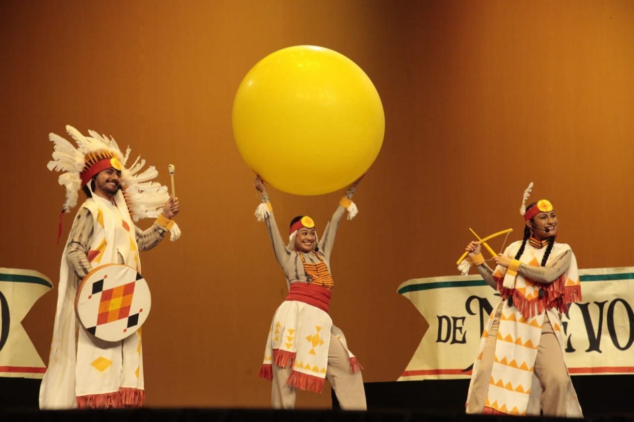 Conmemoran “El Día de la Familia Neoleonesa” con obra de teatro