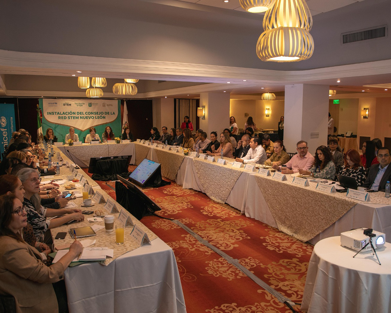 La Secretaría de Educación y Unicef México instalan Consejo de la Red STEM Nuevo León