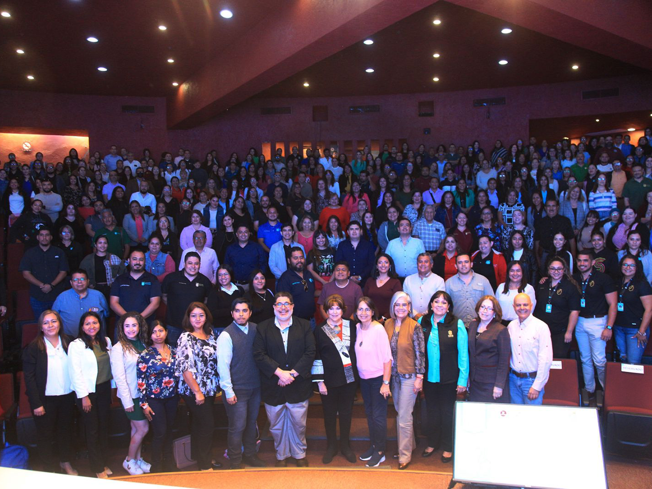 Comparten experiencias de educación socioemocional