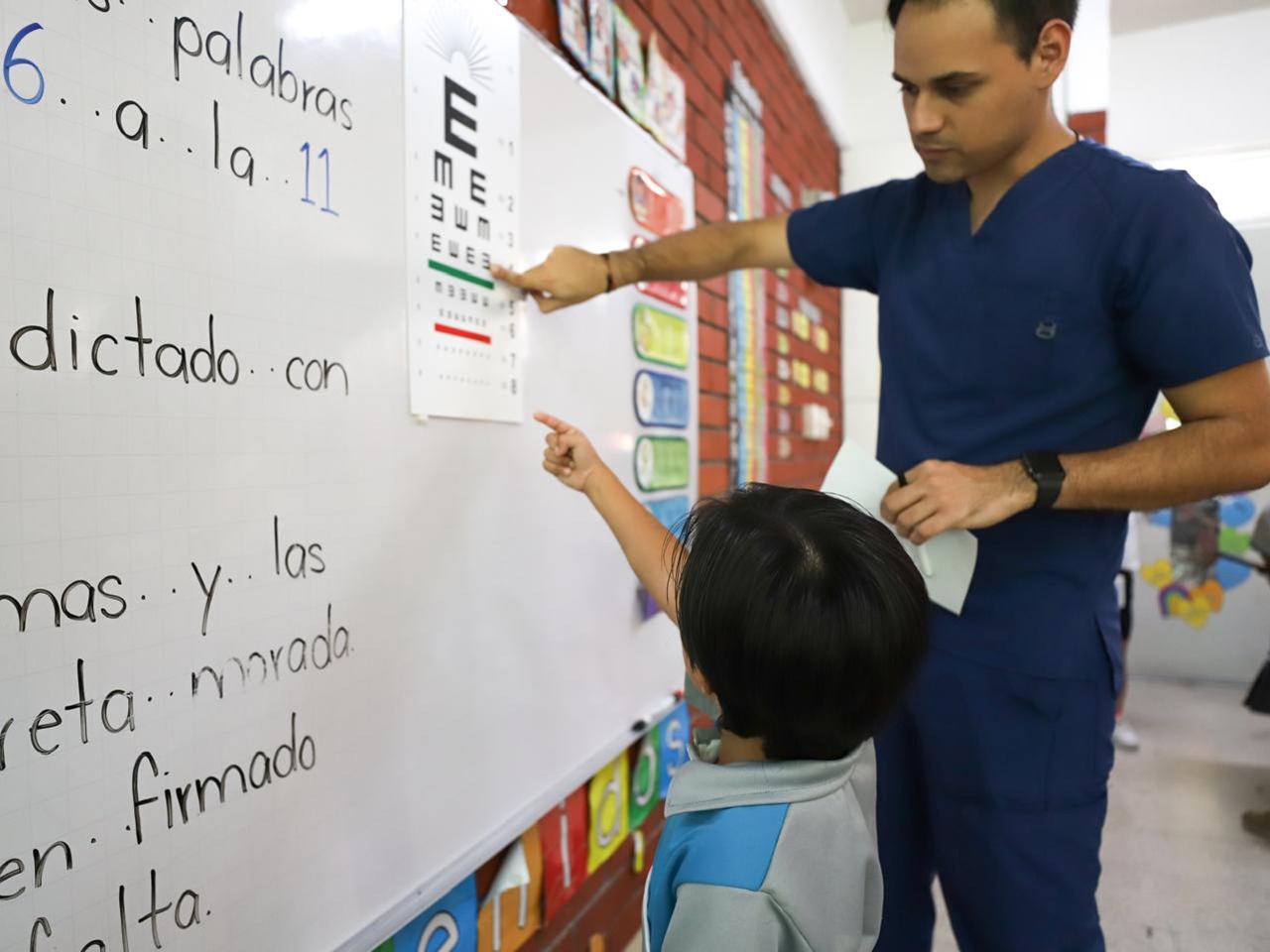Escuelas de nuevo león implementarán la Estrategia nacional de Vida Saludable "Vive saludable, vive feliz"
