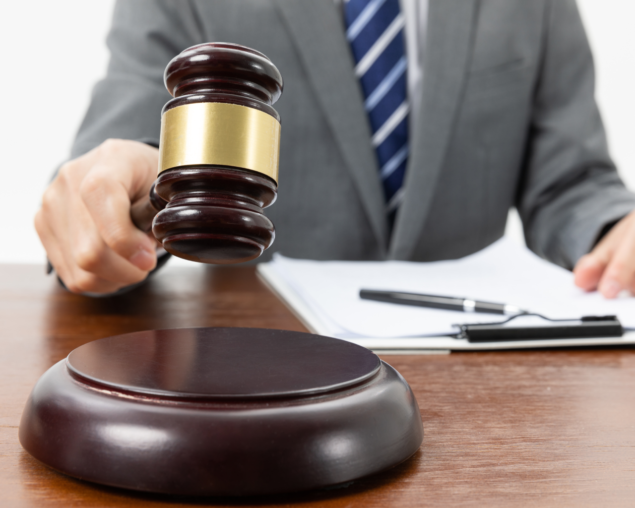 Venta por subasta de bien inmueble propiedad estatal