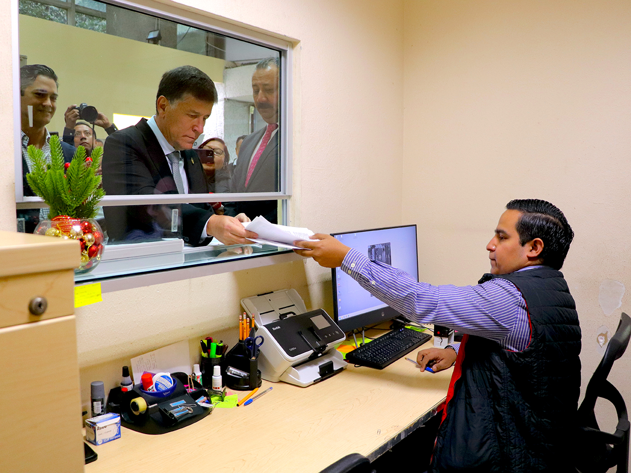Llama Estado a evitar contaminación y accidentes con pirotecnia en festejos de fin de año