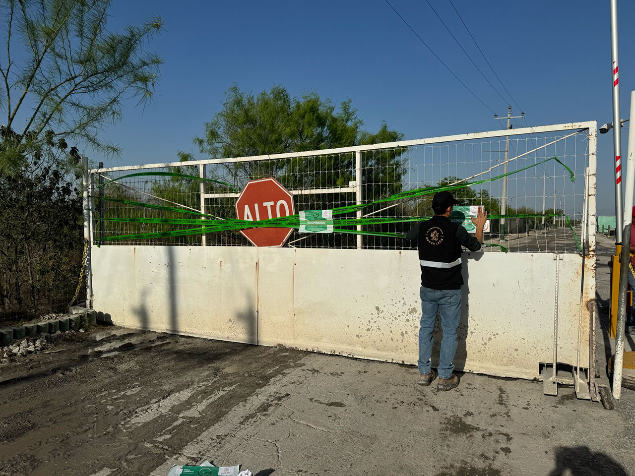 Suspende Medio Ambiente empresa de concretos en El Carmen
