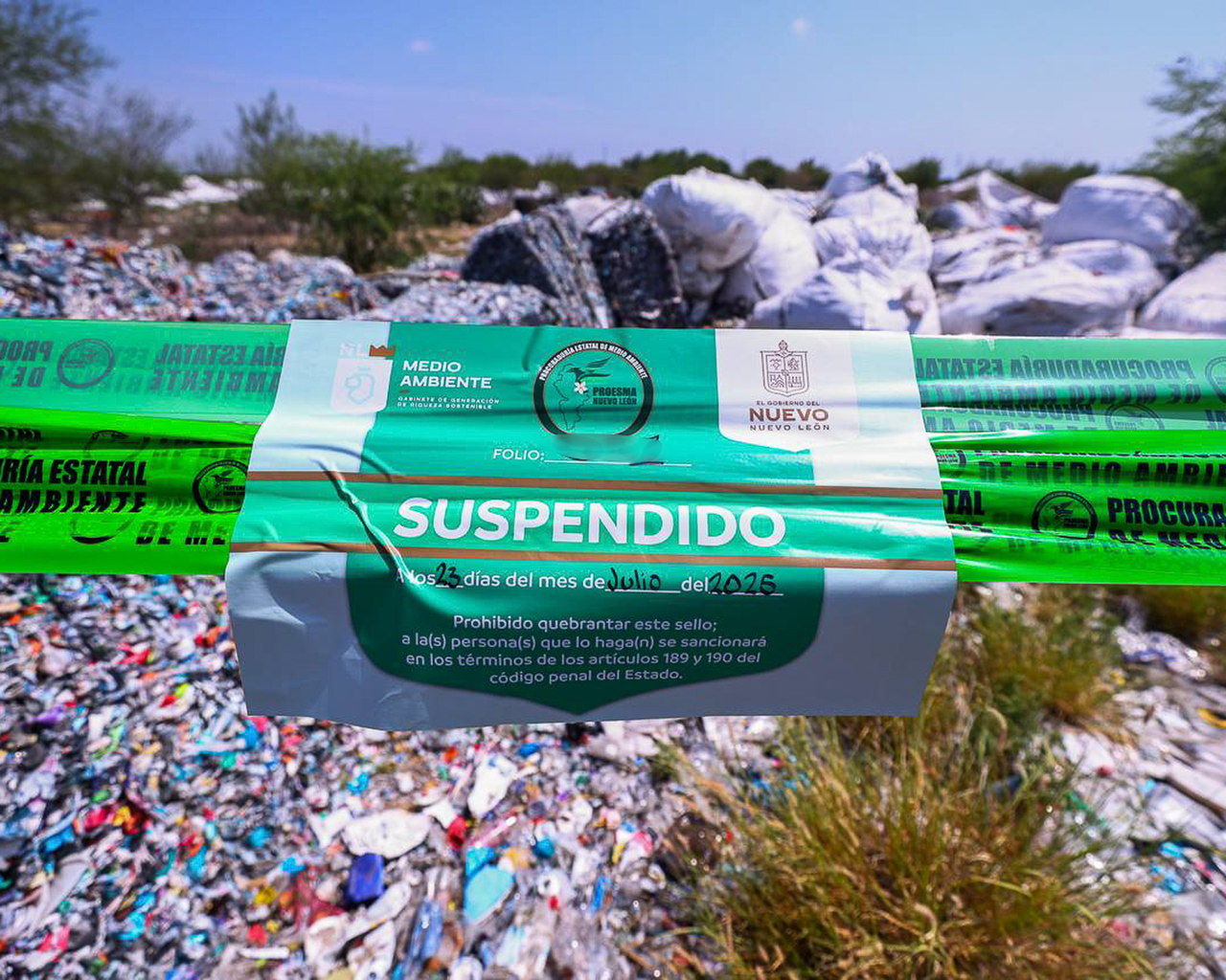 Secretaría de Medio Ambiente suspende tiradero clandestino en Salinas Victoria