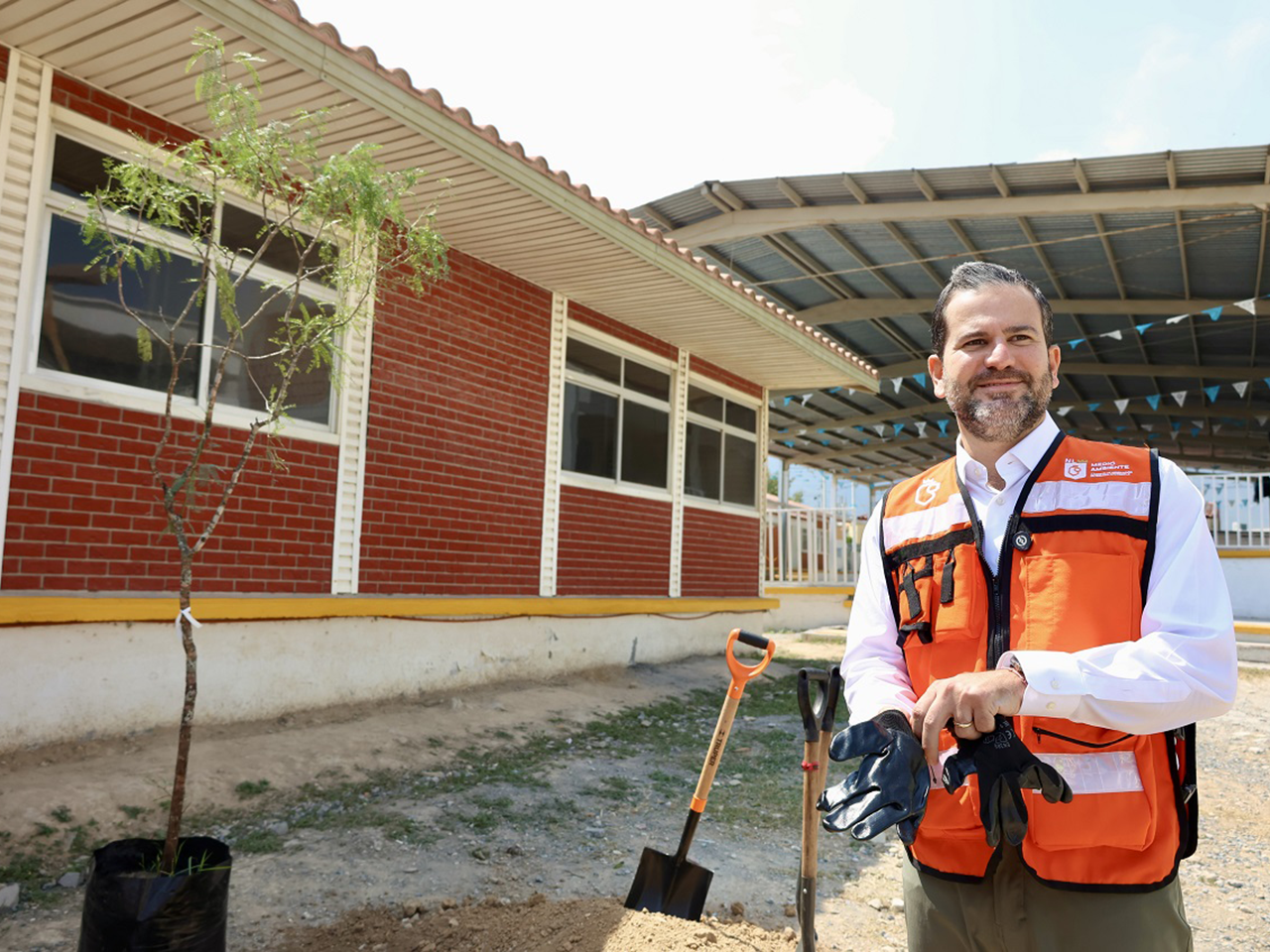 Arranca programa “Bosques Escolares” para reforestar escuelas de NL