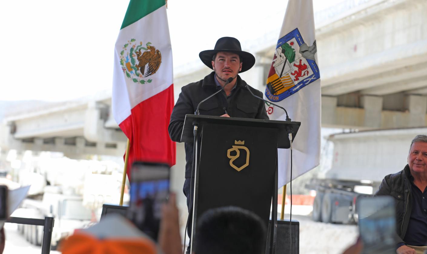Destaca Gobernador beneficios de la Carretera Interserrana; supervisan avances
