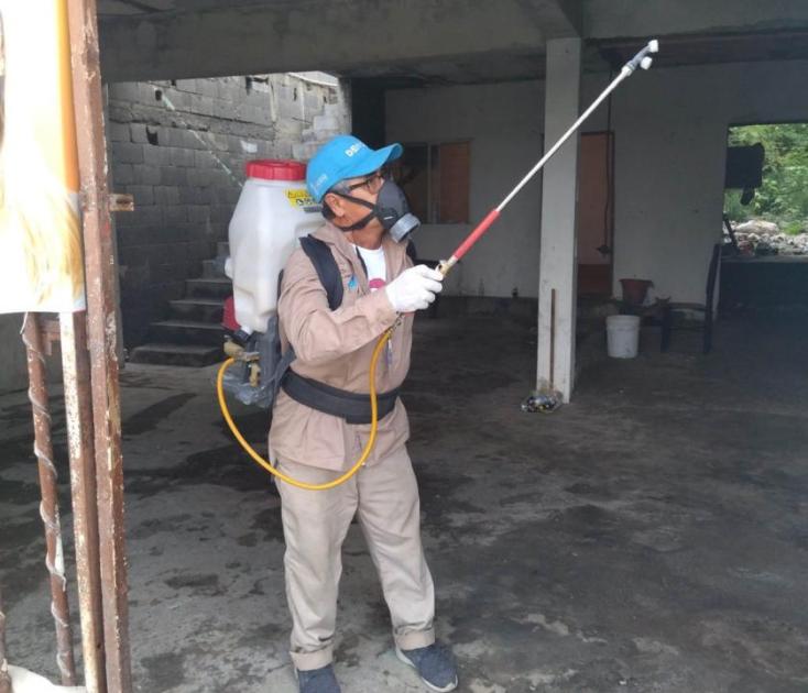 Lleva Secretaría de Salud brigada a habitantes de la colonia La CROC