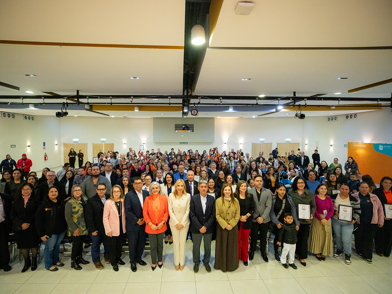 Certifican a escuelas promotoras de la Salud