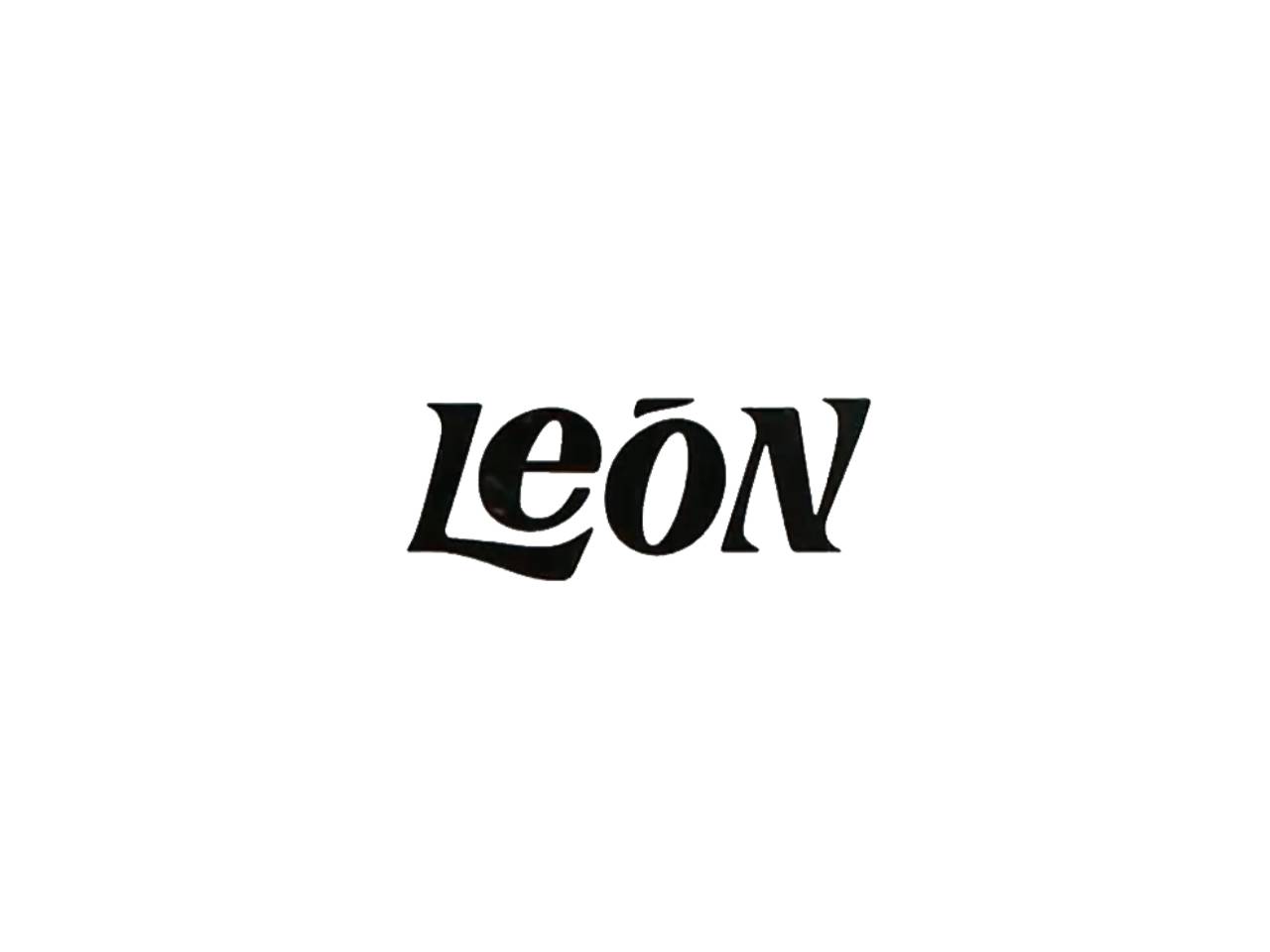 León