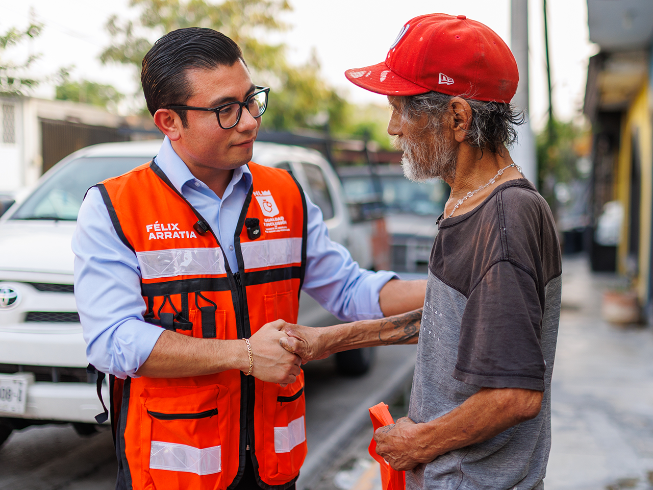 Félix Arratia llevará atención directa a los municipios con “Ayudamos de Cerca” desde las 5 de la mañana