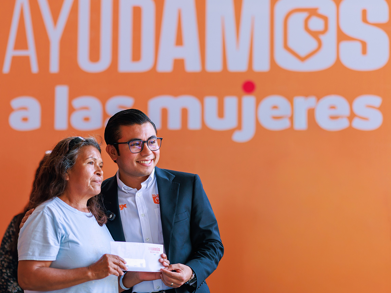 Lleva Gobierno ‘Ayudamos A Las Mujeres’ Por Todo Nuevo León