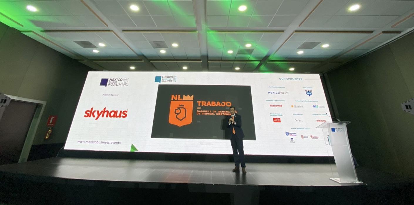 Comparte Nuevo León su Plan de Electromovilidad en Foro Nacional Económico