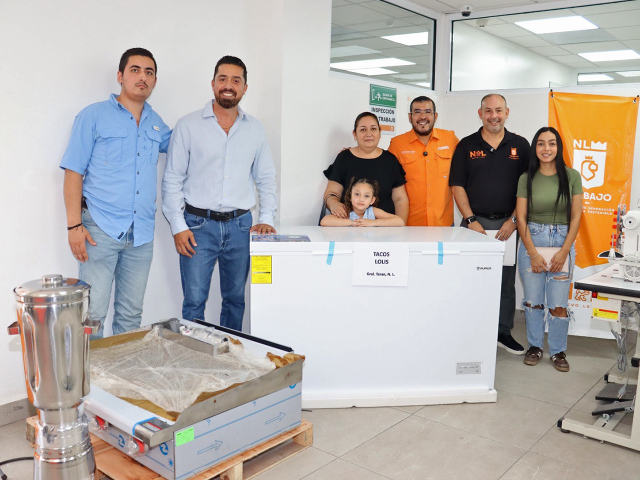 Entrega Secretaría del Trabajo equipamiento a beneficiarios del programa: “Fomento al Autoempleo”