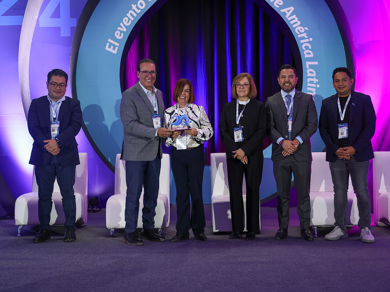 Campaña “Ciudadanos de 100 litros” recibe Premio Nacional de Cultura Hídrica