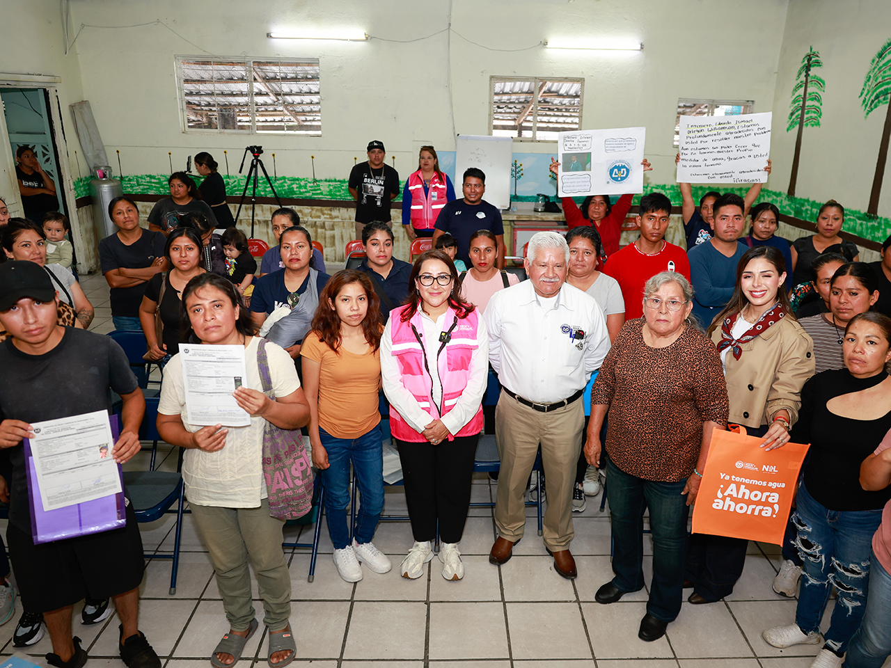 Suma Agua y Drenaje 8 mil contratos de servicio en 2026