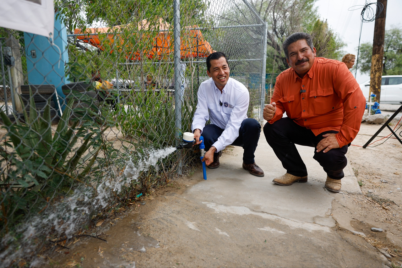 •	Gracias al trabajo coordinado entre Agua y Drenaje y el Municipio de Pesquería, el ejido La Providencia contará con servicio regular de agua potable.  •	La paraestatal realizó trabajos de rehabilitación y mejora en la infraestructura hidráulica de la comunidad.  •	Como parte de la regularización del servicio, inició la instalación de más de 100 medidores domiciliarios.  Pesquería, Nuevo León.- Tras casi 50 años sin contar con suministro de agua potable, el Ejido La Providencia en Pesquería tendrá servicio