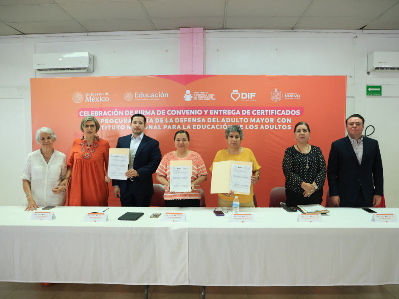 DIF Nuevo León y el INEA firman convenio de colaboración