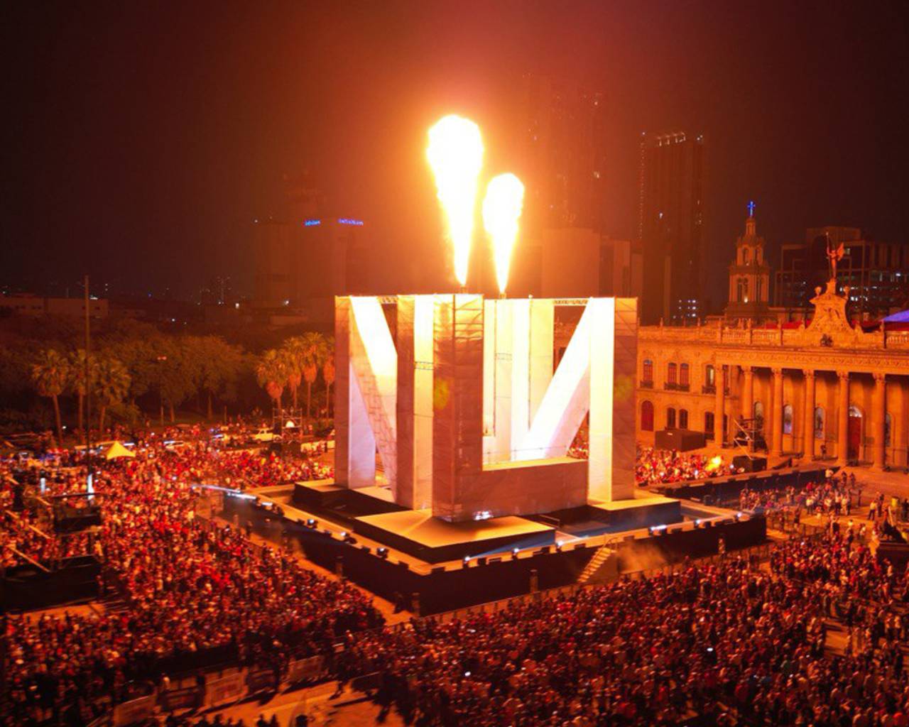 Con esplendor y sabor regio emocionan los 200 años de Nuevo León