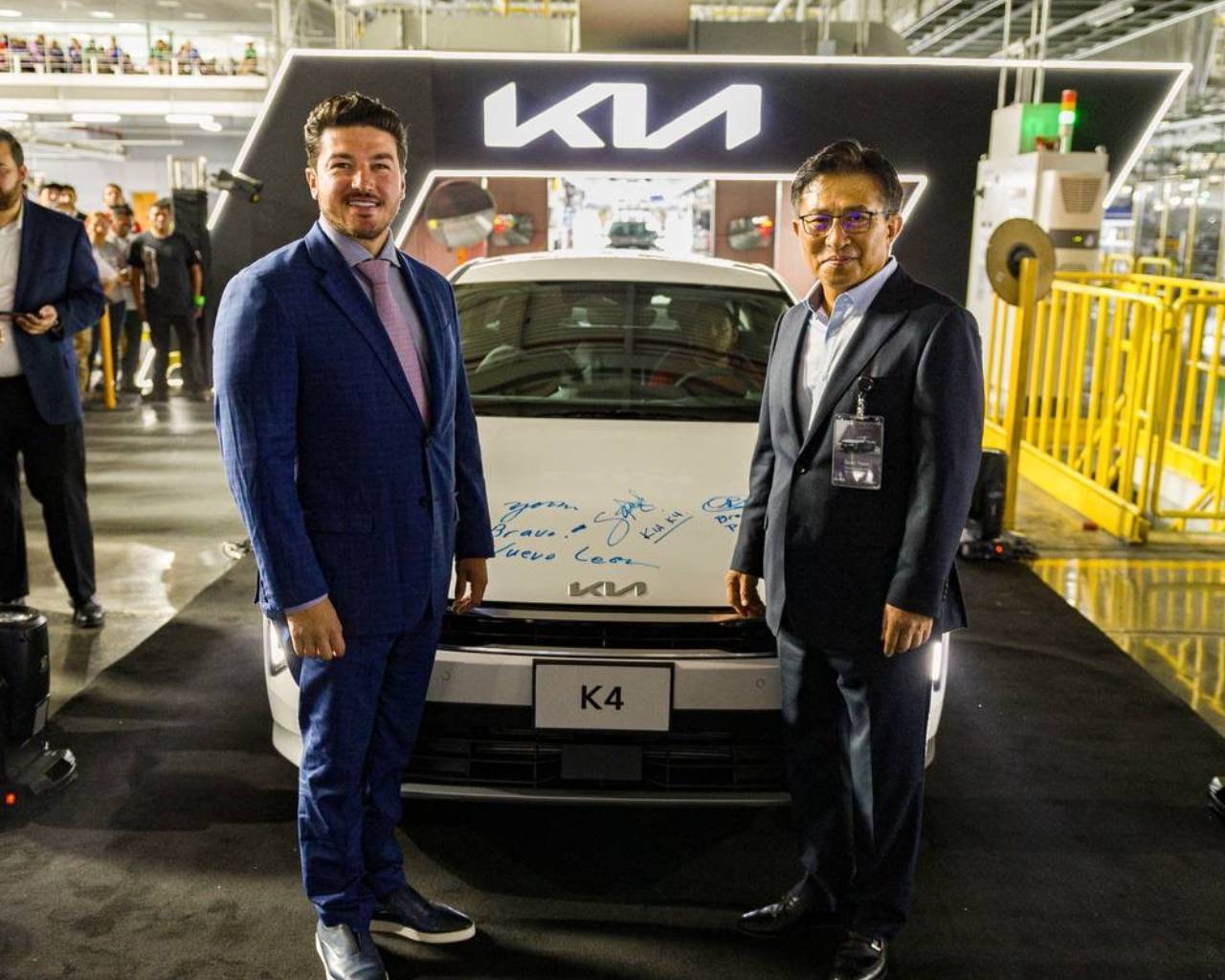 Logra KIA unidad dos millones en NL; Presenta Gobernador nuevo auto K4