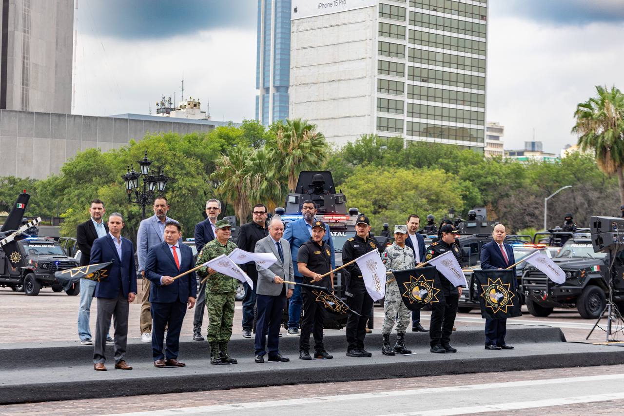 Refuerza Samuel García la seguridad pública de NL