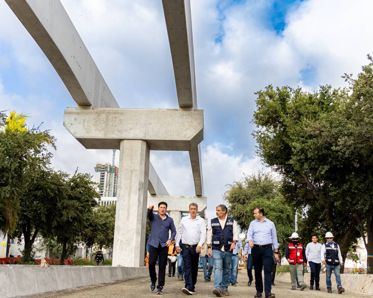 Supervisa Gobernador obras de Línea 6 del Metro