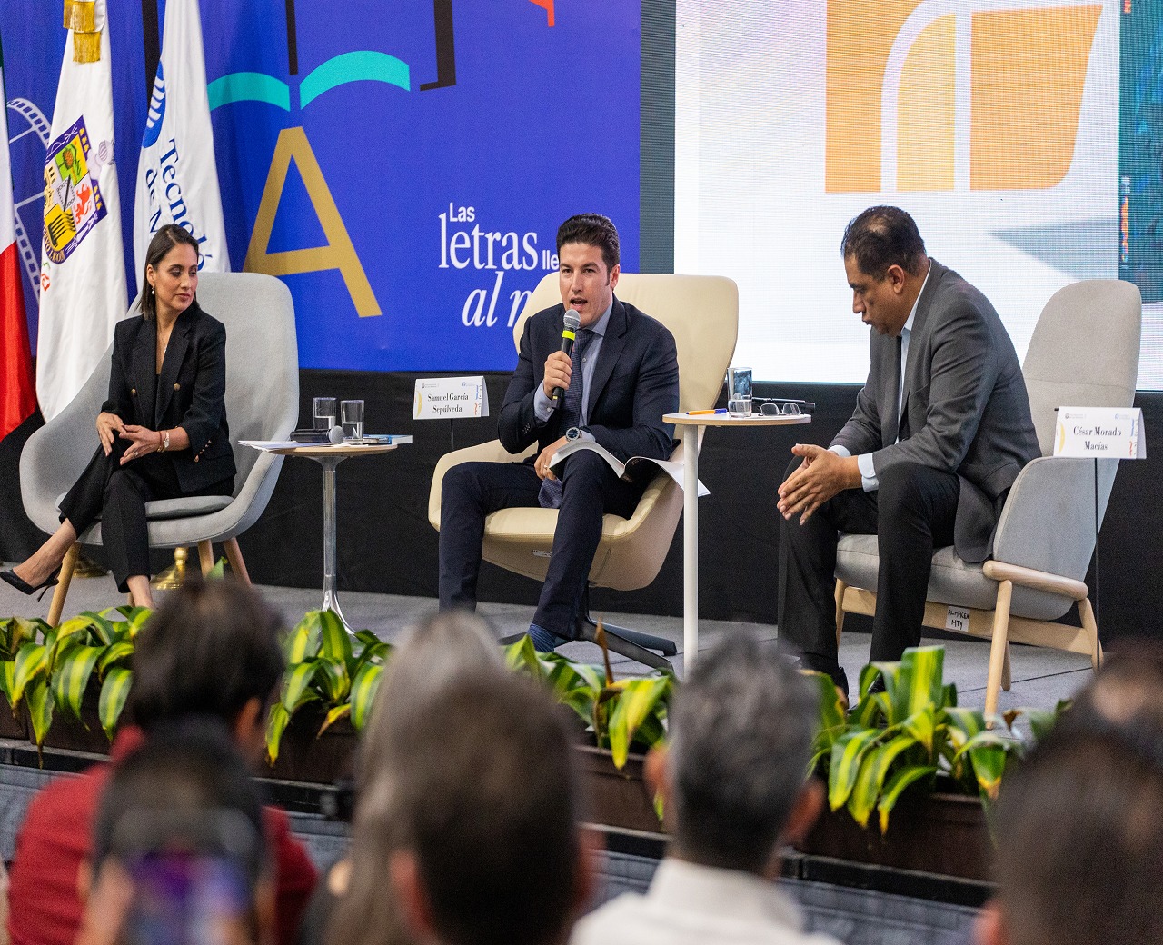 Presentan libro "Nuevo León, 200 años de historia"