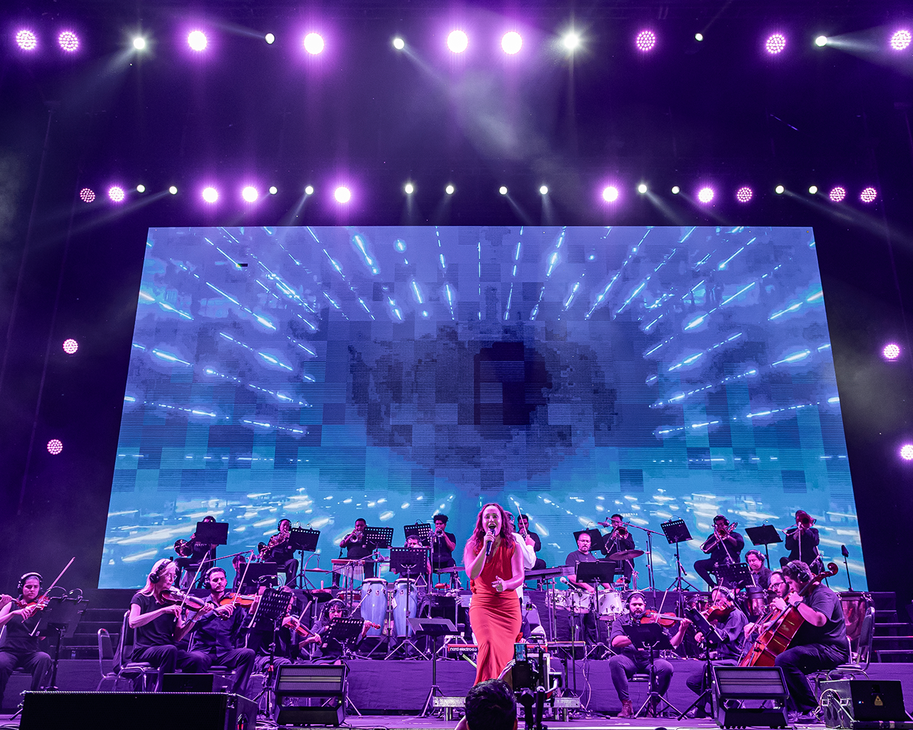 Asiste Gobernador al cierre del Festival Santa Lucía 