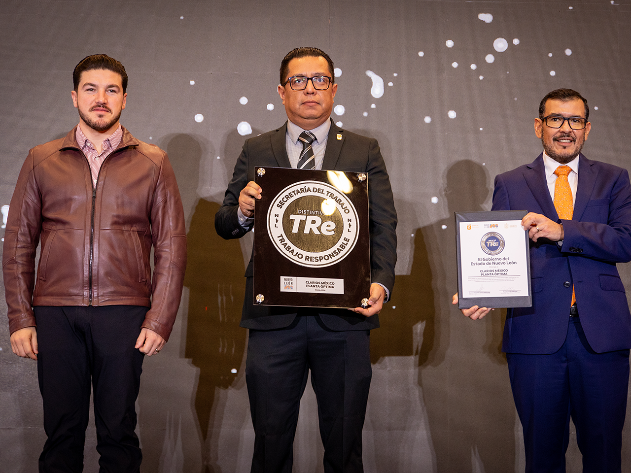 Galardona Gobernador a empresas con Distintivo TRe Edición 2024