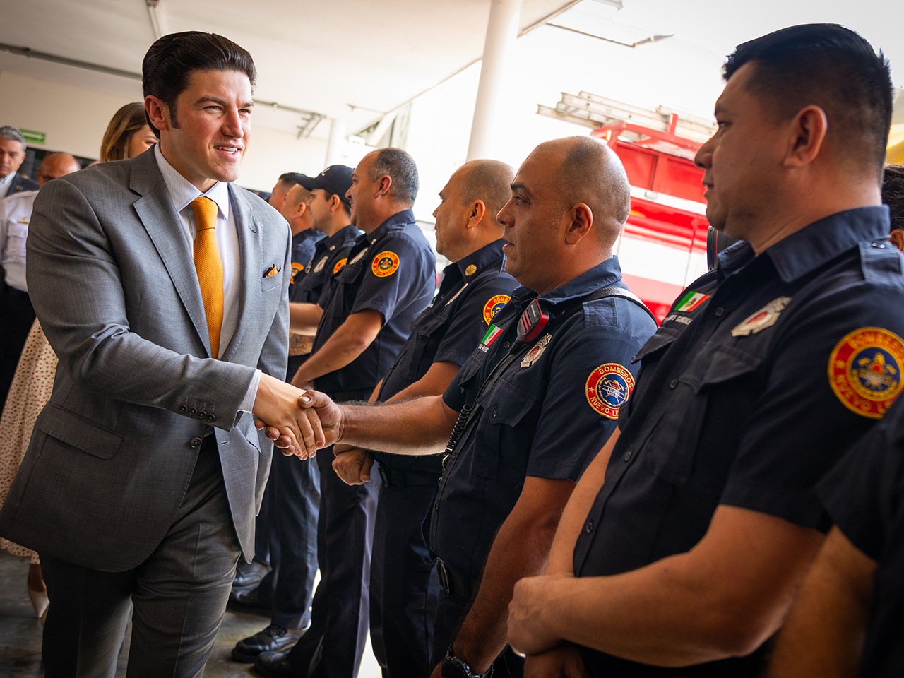 Incrementa Gobernador a 50 millones de pesos recursos para Bomberos de Nuevo León