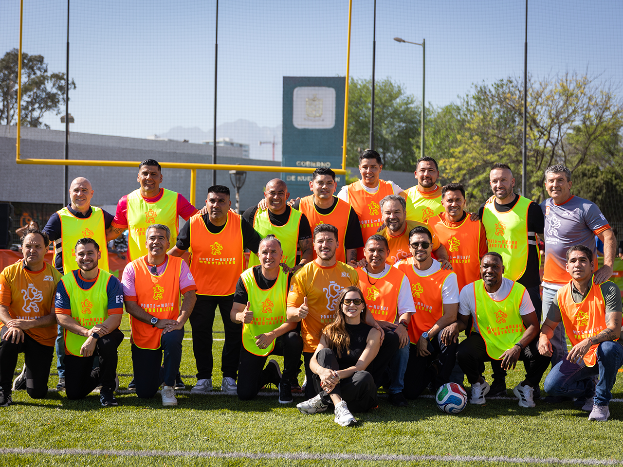 Presentan Samuel y Mariana "Ponte Nuevo, MUNDIALEÓN" para llevar el futbol a barrios de Nuevo León