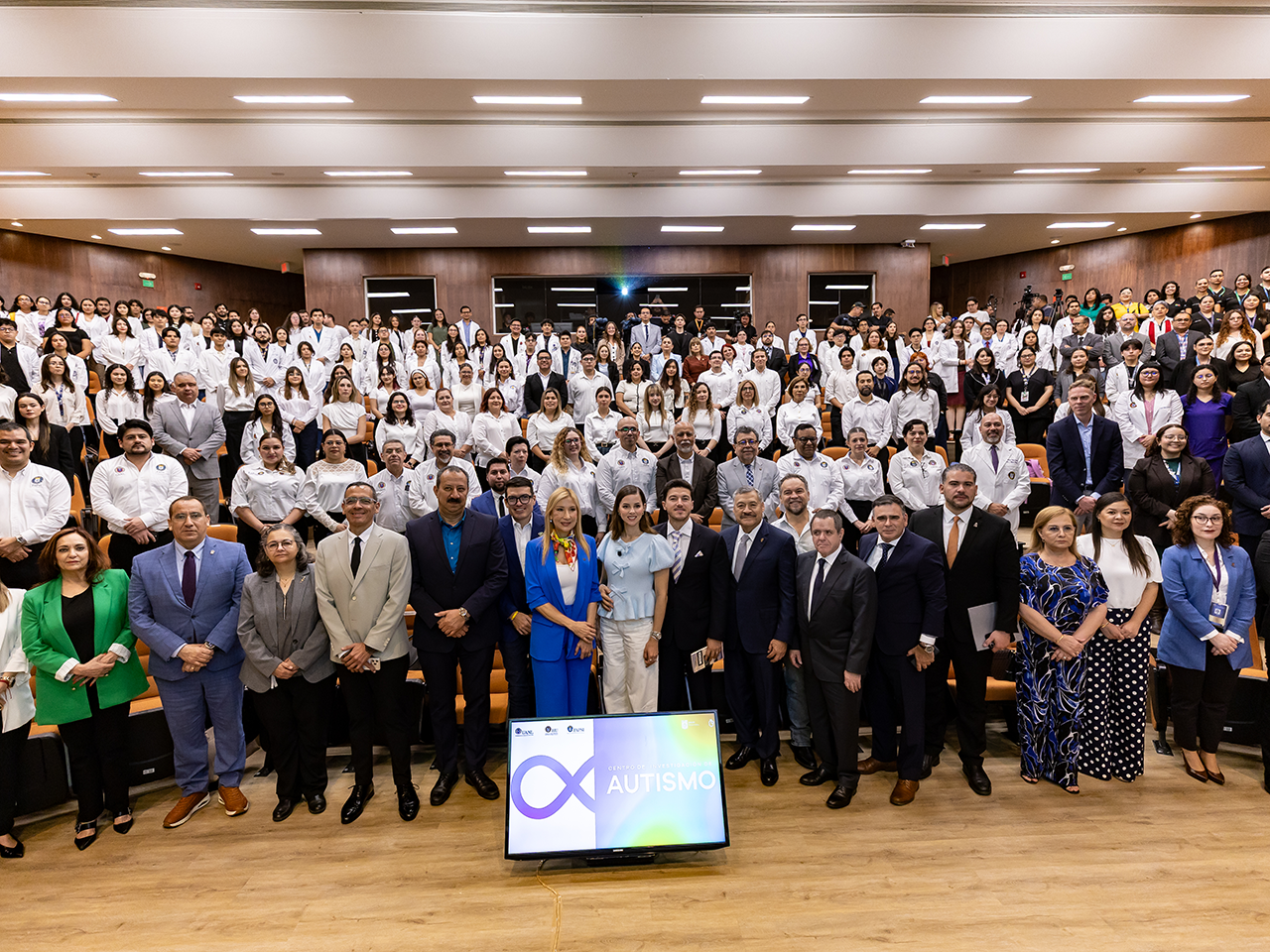 Samuel García proyecta ampliar centro de atención a autismo y fortalecer inclusión escolar