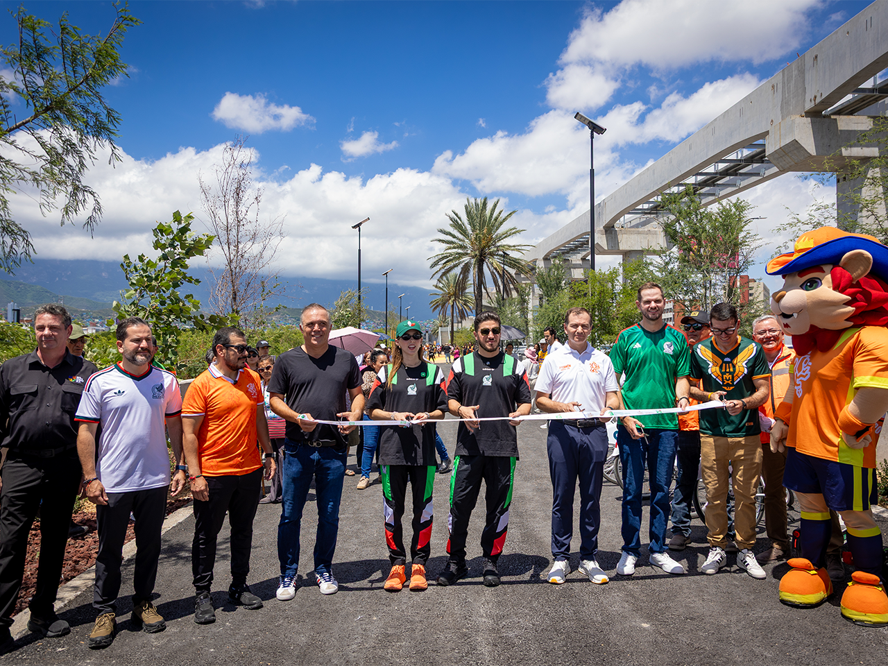 Inaugura Gobernador escenarios Fan Fest y Corredor Verde Fundidora -Torre Rise