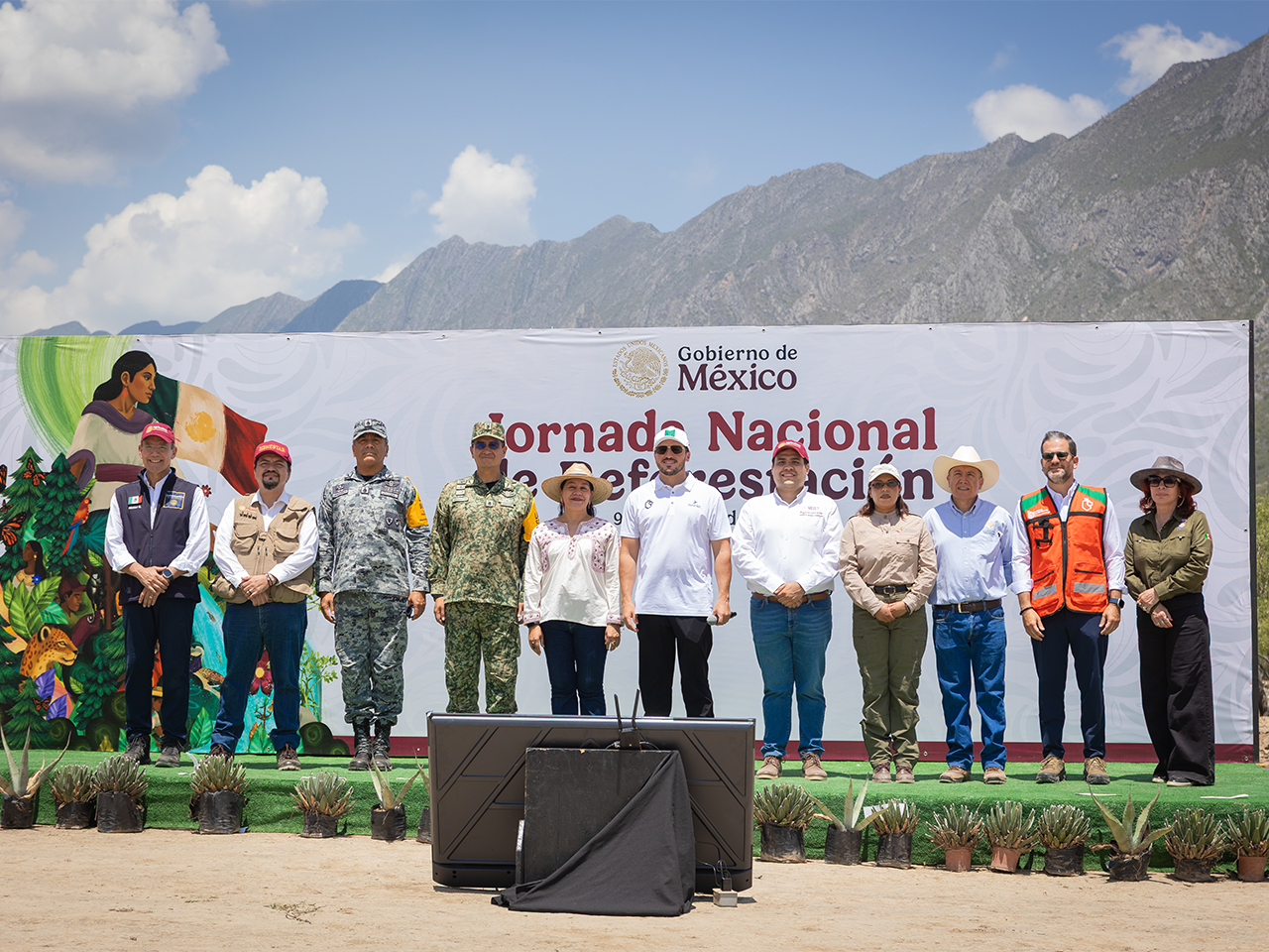 Siembra NL más de 2 mil 500 plantas en la Jornada Nacional de Reforestación