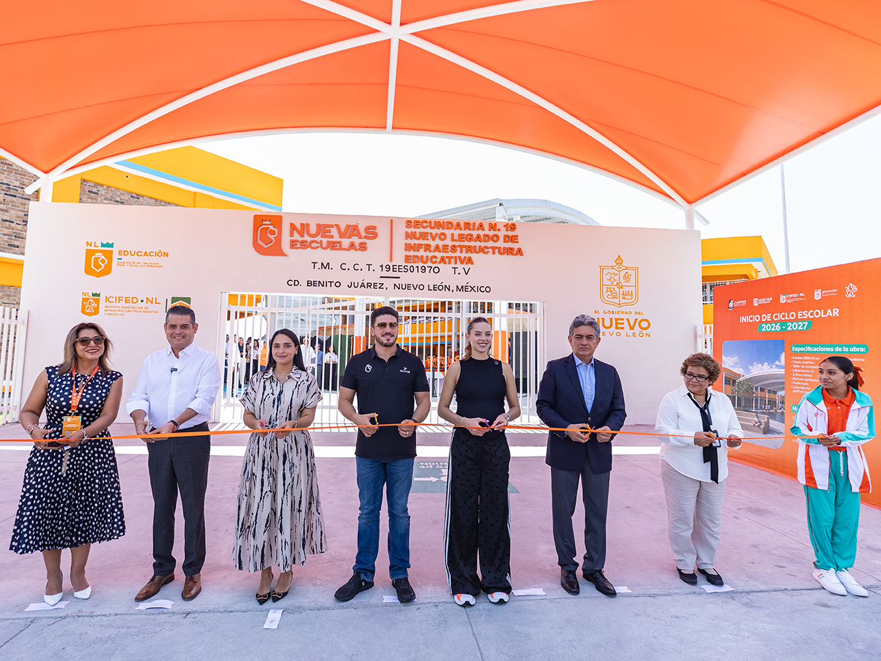 Inauguran Samuel y Mariana Secundaria  en Juárez; arrancan Ciclo Escolar 2026-2027 con entrega de uniformes, tenis y útiles escolares