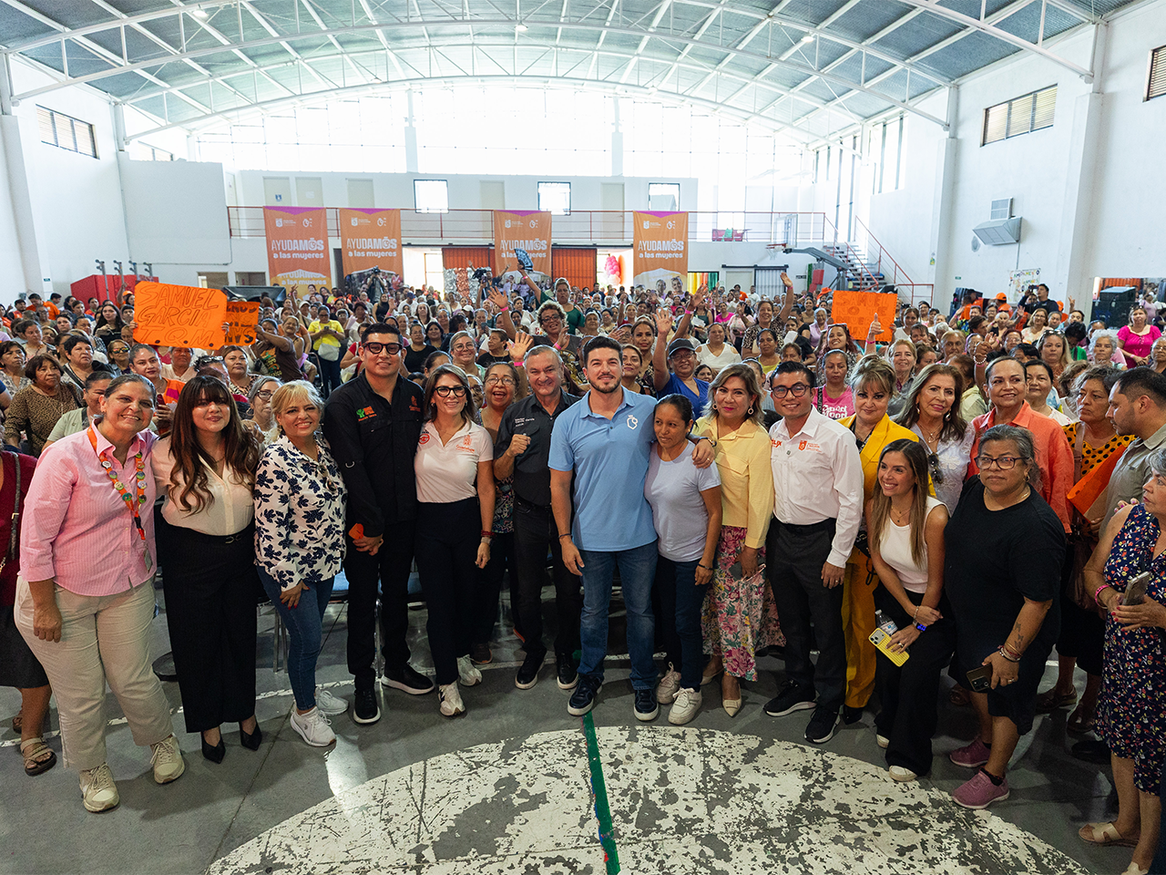 "Vamos a apoyar a todas las mujeres de NL": Samuel García