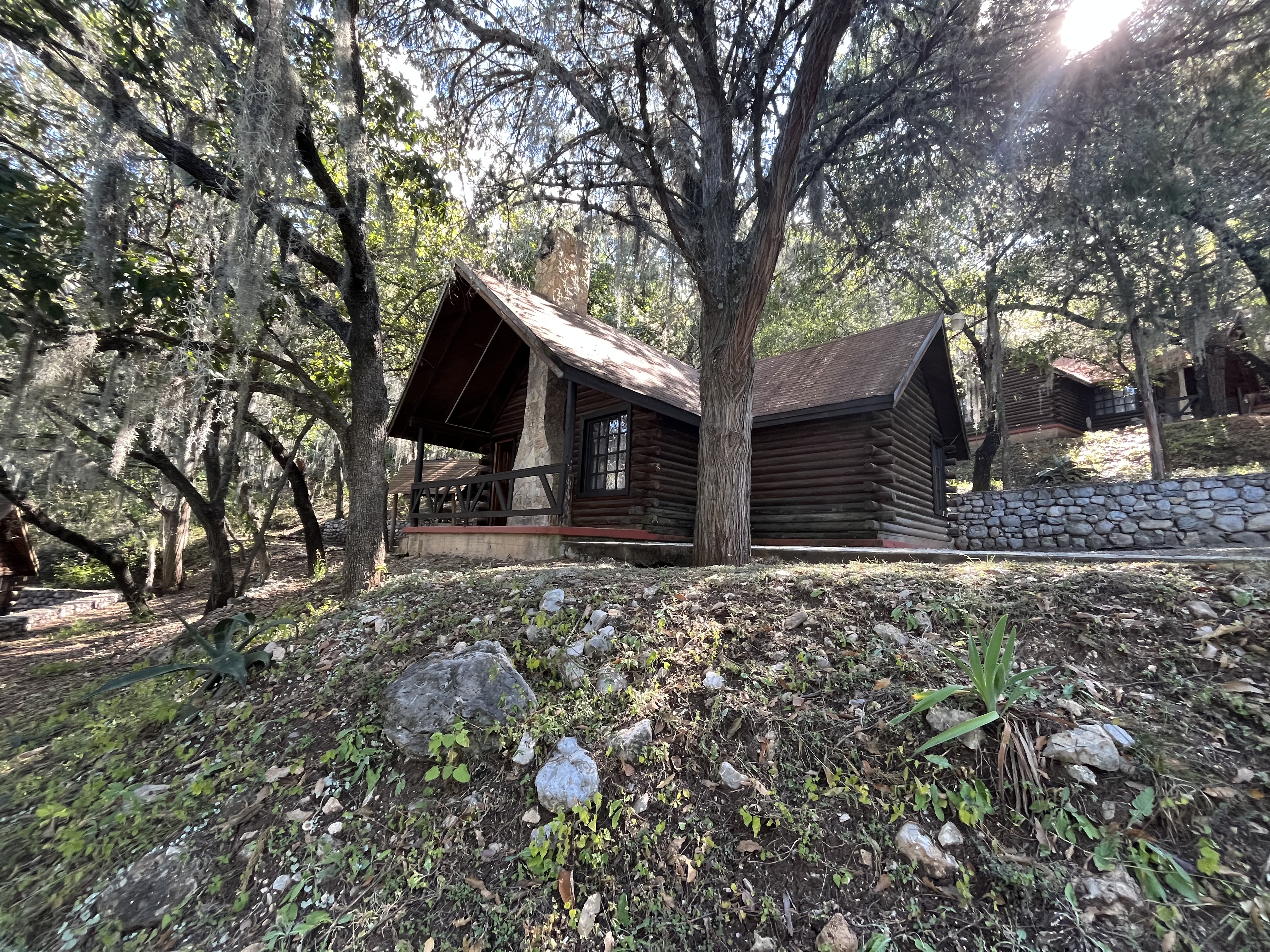 Vista exterior de la cabaña